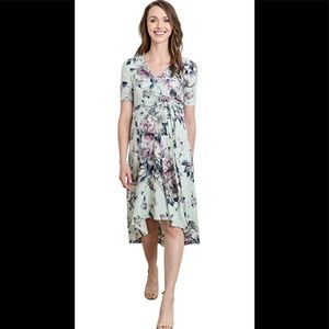 Maternity / nursing dress size small